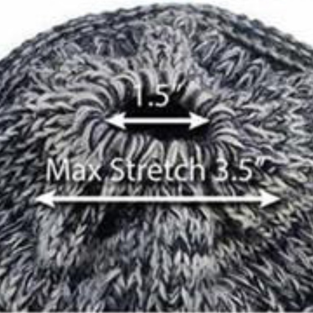5⭐️ Rated CC Messy Bun Beanie - Picture 6 of 8